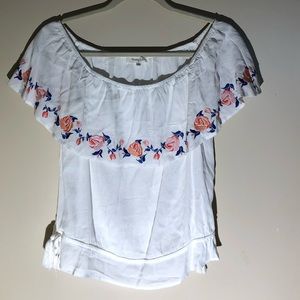 Honey belle white flower top